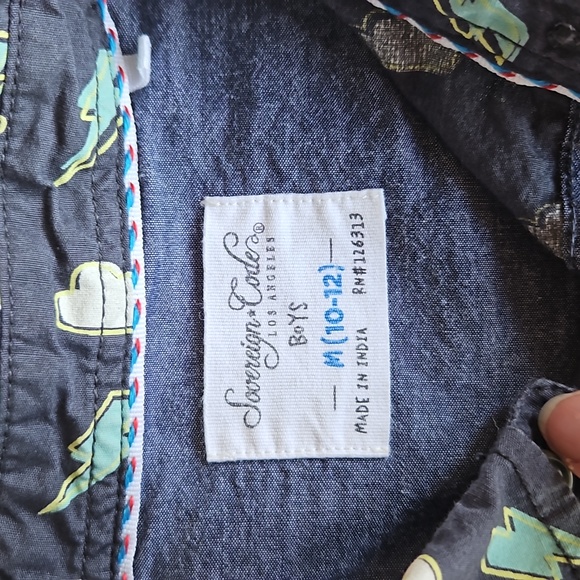 Button up and Khaki Shorts Set Size M (10-12) - Picture 7 of 8